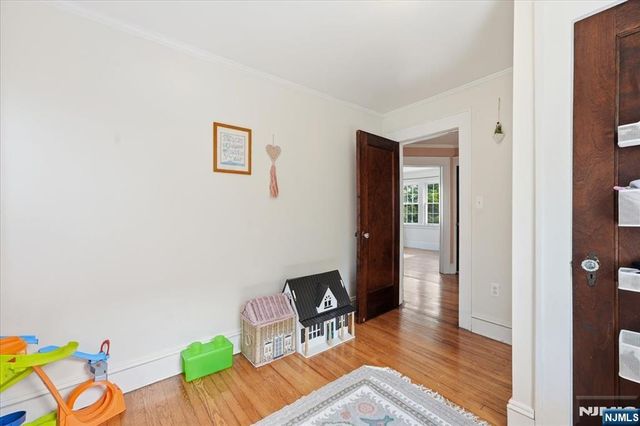 187 Kings Court, Teaneck, NJ 07666