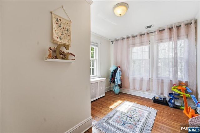 187 Kings Court, Teaneck, NJ 07666