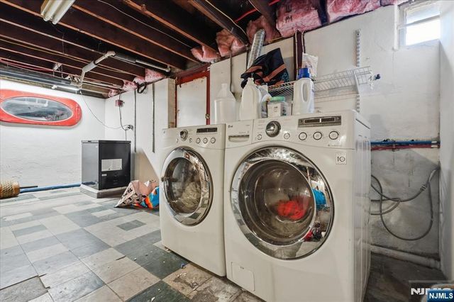 187 Kings Court, Teaneck, NJ 07666