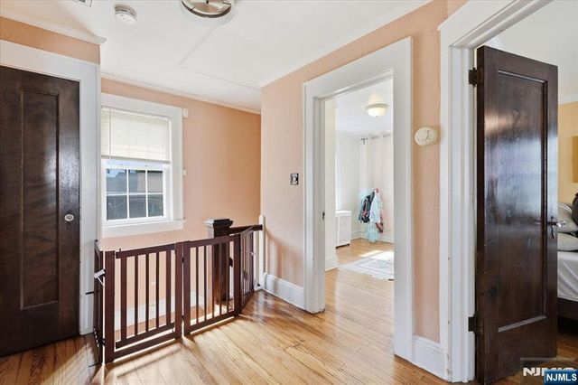 187 Kings Court, Teaneck, NJ 07666