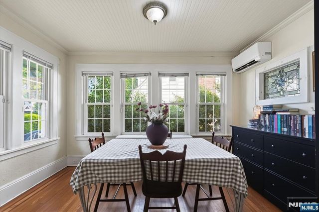 187 Kings Court, Teaneck, NJ 07666