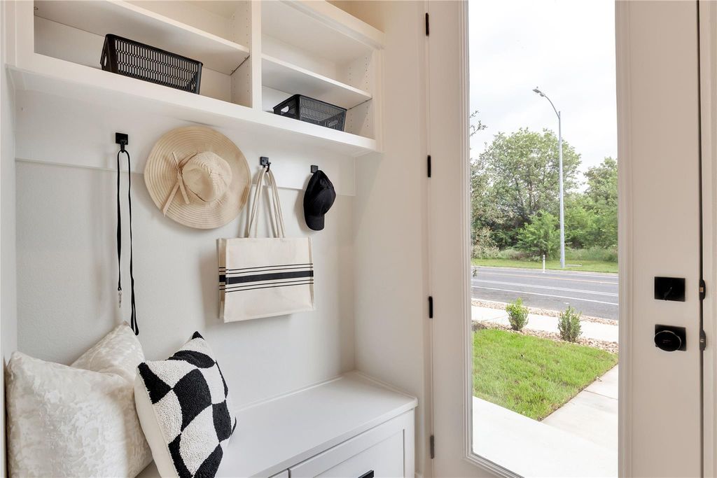 1937 E 38th 1/2 ST A, Austin, TX 78723