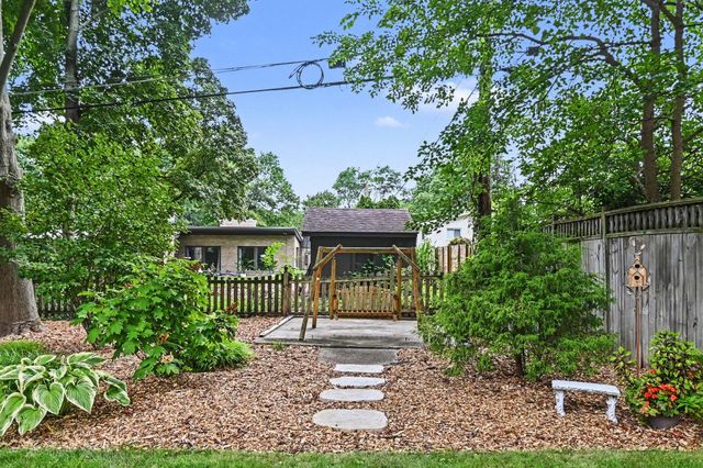 4591 Nakoma Drive, Okemos, MI 48864