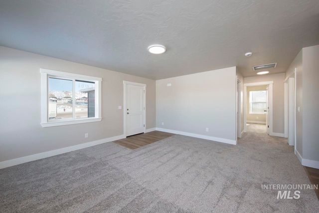1541 Regency Way, Emmett, ID 83617