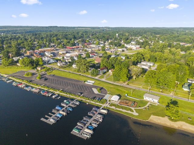 275 N SECOND Street, Conneaut Lake, PA 16316