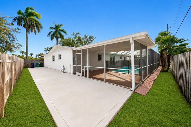 8721 SW 200TH Terrace, Cutler Bay, FL 33189