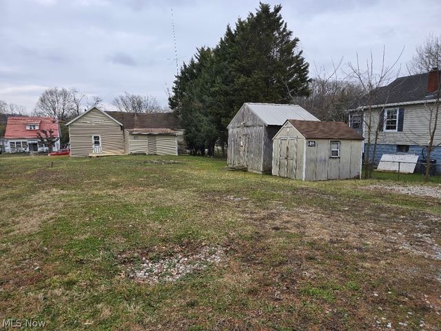 1008 Pike Street, Parkersburg, WV 26101