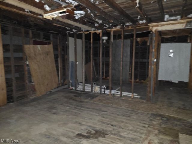 1008 Pike Street, Parkersburg, WV 26101