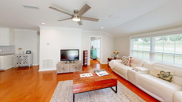 202 Phillips Terrace, Dothan, AL 36303