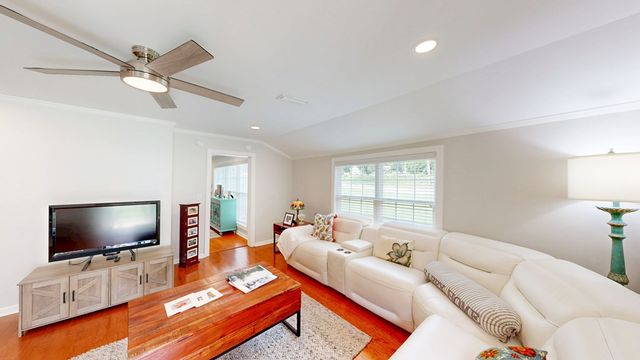 202 Phillips Terrace, Dothan, AL 36303