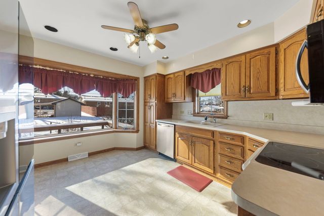 524 Meadow Lane, Beecher, IL 60401