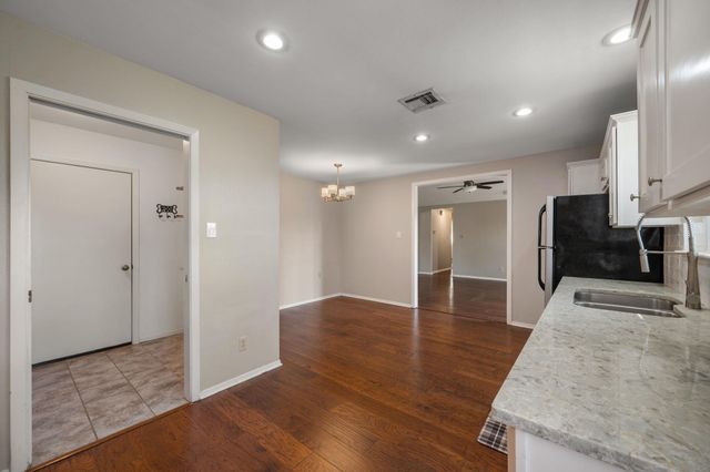 7402 Bucknell DR, Austin, TX 78723