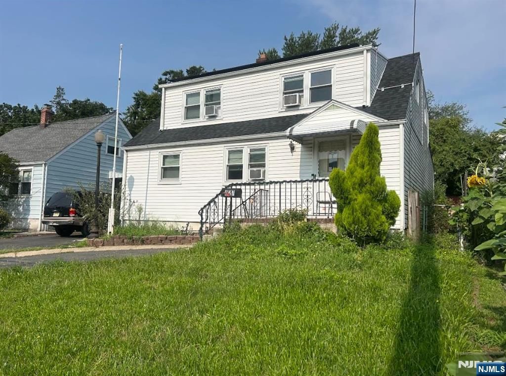 627 Schuyler Avenue, North Arlington, NJ 07031
