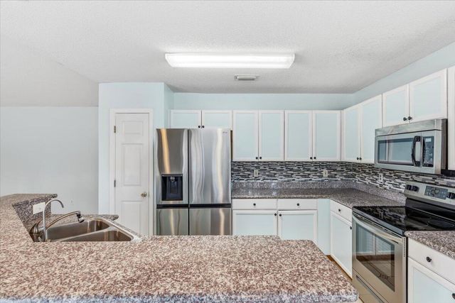 7095 Jasper Street, Navarre, FL 32566