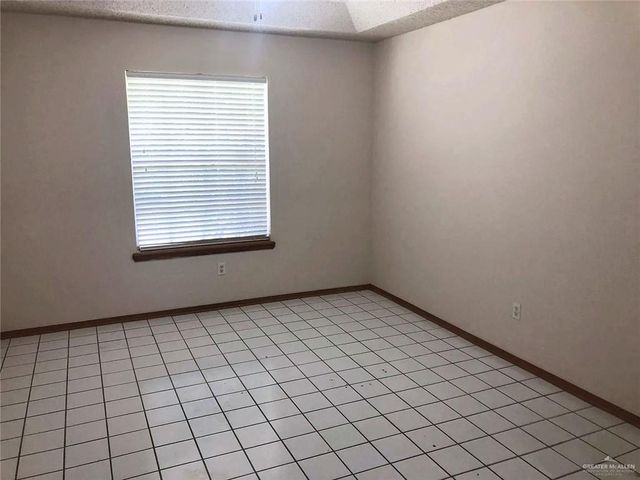 1216 W Heron Court, Mcallen, TX 78504