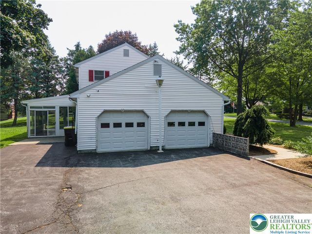 3250 Vista Drive, Moore Twp, PA 18038