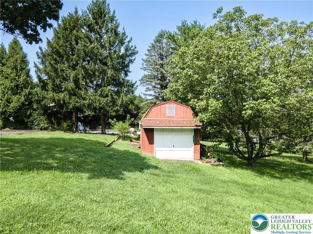 3250 Vista Drive, Moore Twp, PA 18038