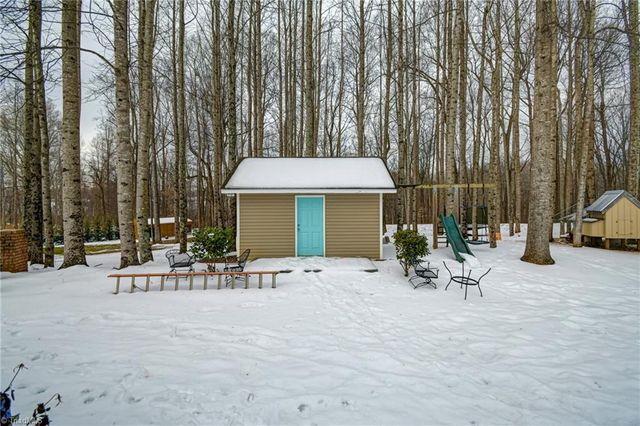 250 High Knoll Drive, Walkertown, NC 27051