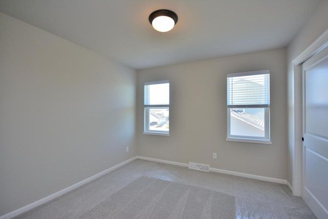 1214 Arrowood CIRCLE W, Oconomowoc, WI 53066