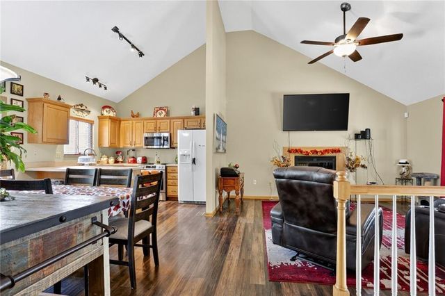 4507 N Fuller Avenue, Kansas City, MO 64117