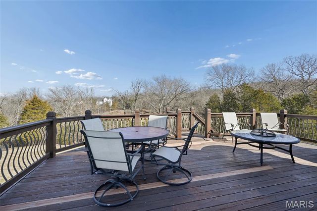 316 Barn Side Lane, Eureka, MO 63025