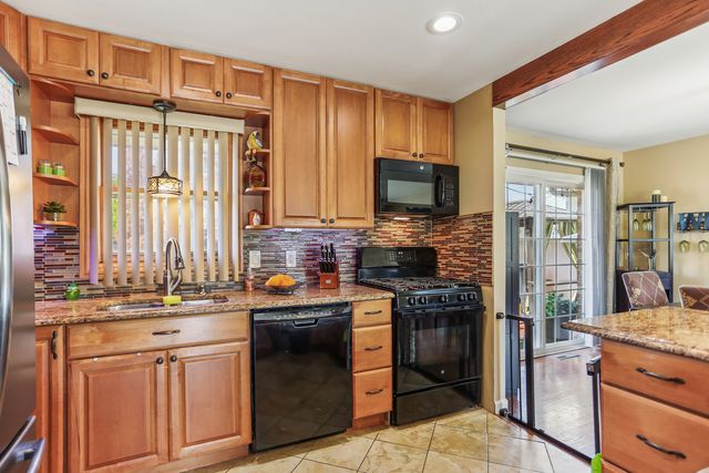 18040 Olympia Drive, Country Club Hills, IL 60478