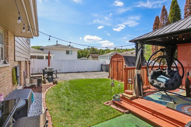 18040 Olympia Drive, Country Club Hills, IL 60478