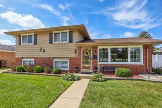 18040 Olympia Drive, Country Club Hills, IL 60478