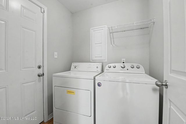 2313 Paula Circle, Ocean Springs, MS 39564