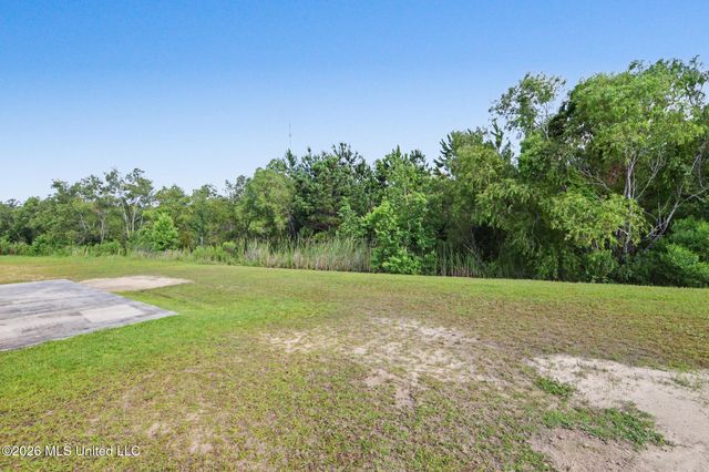 2313 Paula Circle, Ocean Springs, MS 39564