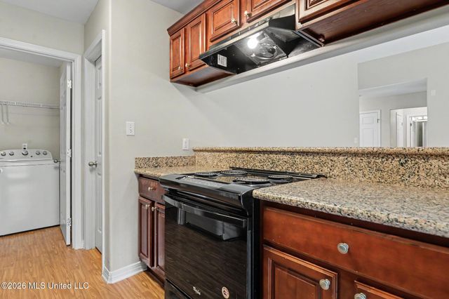 2313 Paula Circle, Ocean Springs, MS 39564
