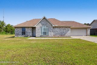 2313 Paula Circle, Ocean Springs, MS 39564