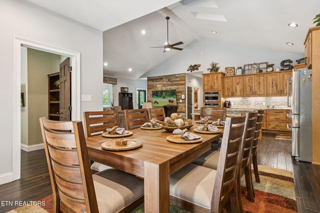 2029 Windy Lane, Sevierville, TN 37876