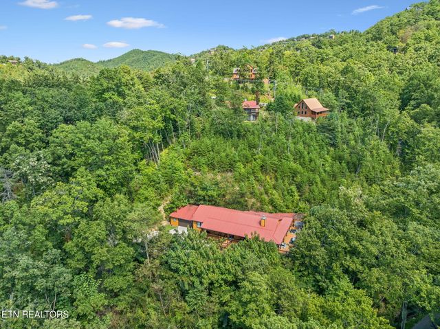 2029 Windy Lane, Sevierville, TN 37876