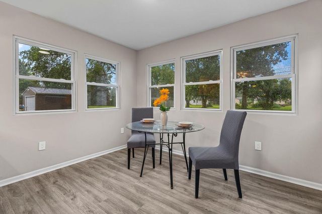 1404 E Alan ROAD, Oak Creek, WI 53154