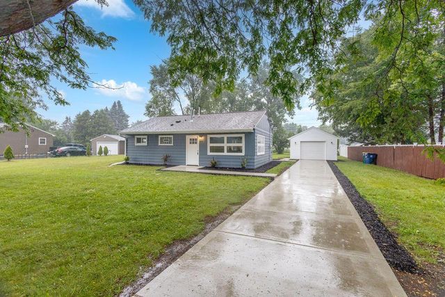 1404 E Alan ROAD, Oak Creek, WI 53154