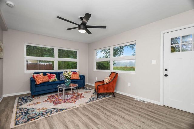 1404 E Alan ROAD, Oak Creek, WI 53154