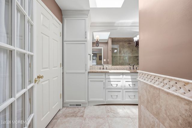 4 Storm Road, Lincroft, NJ 07738