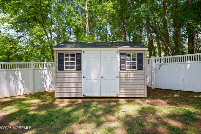 4 Storm Road, Lincroft, NJ 07738