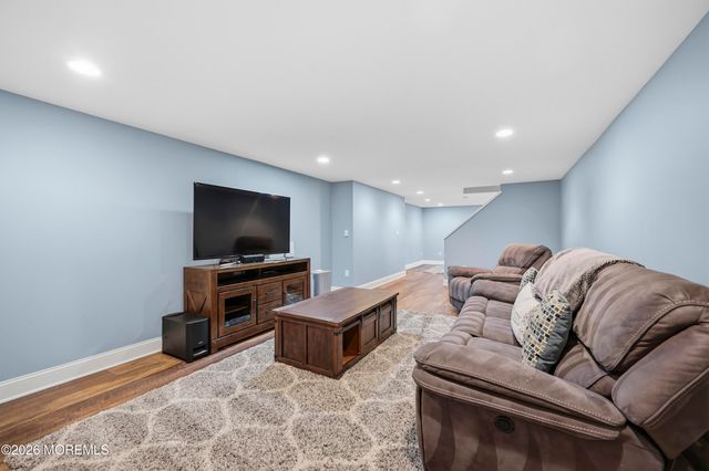 4 Storm Road, Lincroft, NJ 07738