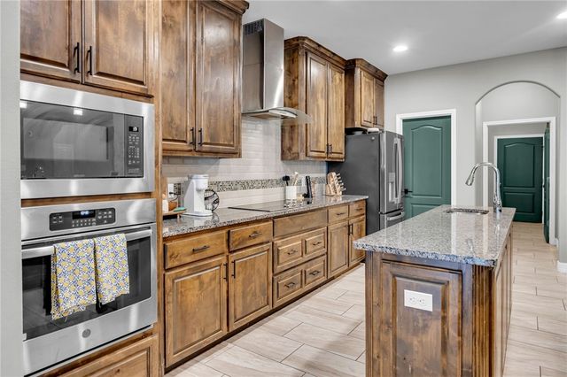 1826 Monterey Bay Dr, Portland, TX 78374