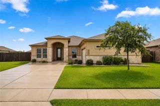 1826 Monterey Bay Dr, Portland, TX 78374