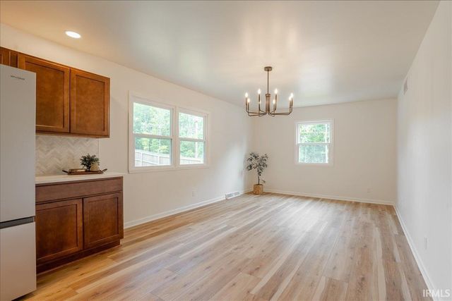 1988 Alan Lane, Newburgh, IN 47630