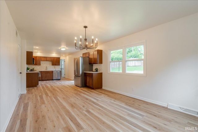 1988 Alan Lane, Newburgh, IN 47630