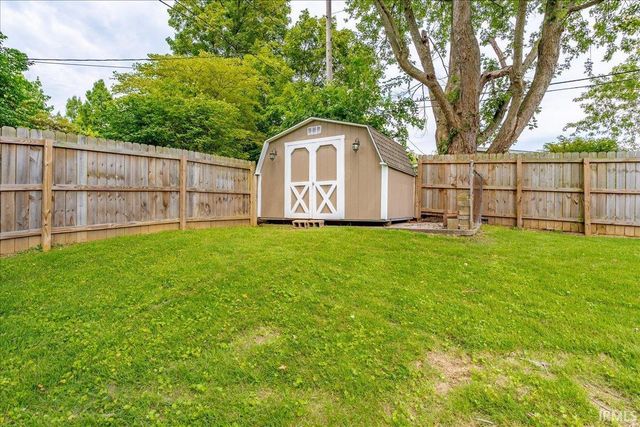 1988 Alan Lane, Newburgh, IN 47630