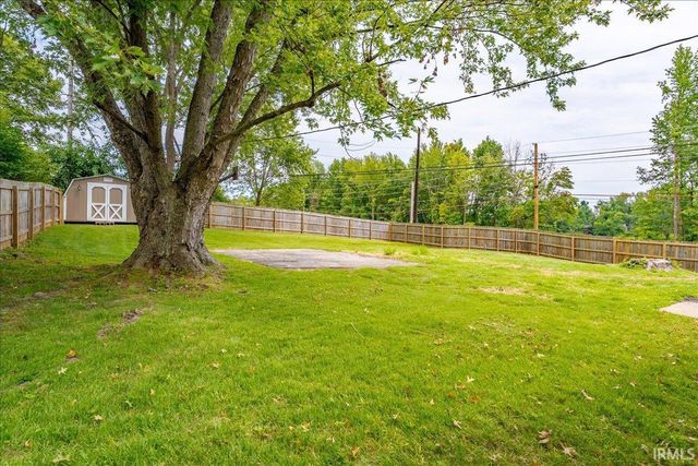 1988 Alan Lane, Newburgh, IN 47630