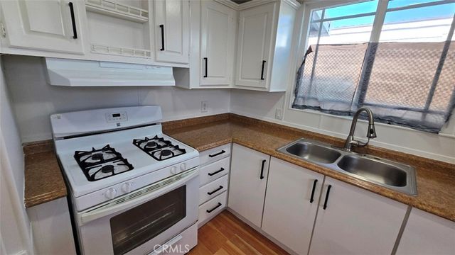 16949 S Western Spc 22A Avenue, Gardena, CA 90247