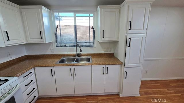 16949 S Western Spc 22A Avenue, Gardena, CA 90247