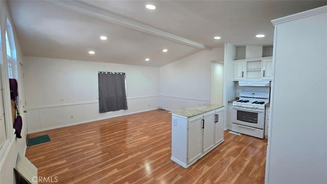 16949 S Western Spc 22A Avenue, Gardena, CA 90247