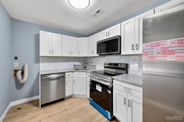 9004 Cardinal Terrace, St Louis, MO 63144